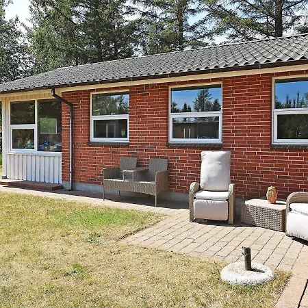 6 Person Holiday In Bl Vand בית נופש